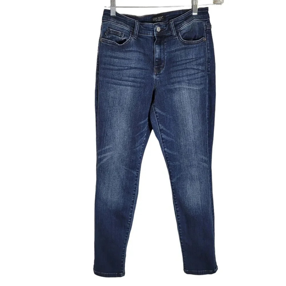 Judy Blue Jeans Women's Size 7 / 28 Skinny Fit Medium Wash Blue Denim Stretch